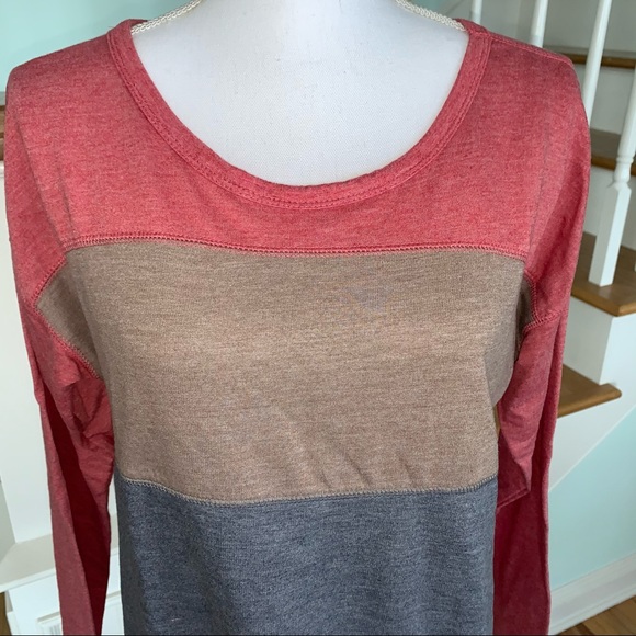 🏷️ EUC Comme Toi... Colorblock Top Small S - Picture 2 of 7